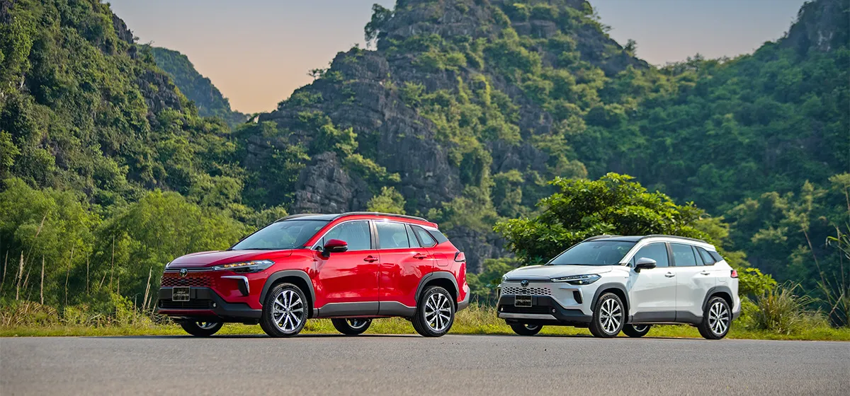 Toyota Corolla Cross banner